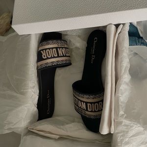 DIOR DWAY SLIDES SIZE 38.5